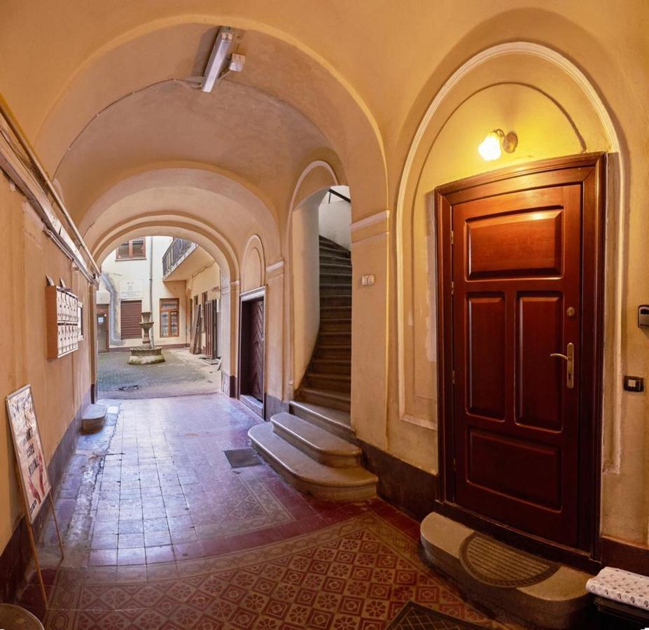 Dom Unirii Apartment Temesvár Kültér fotó